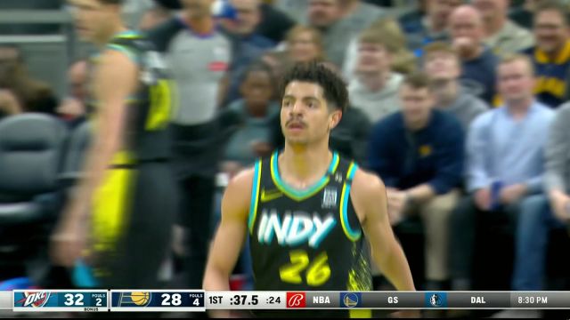 配合默契！麦康奈尔行进间击地妙传助攻谢泼德双臂暴扣挂筐