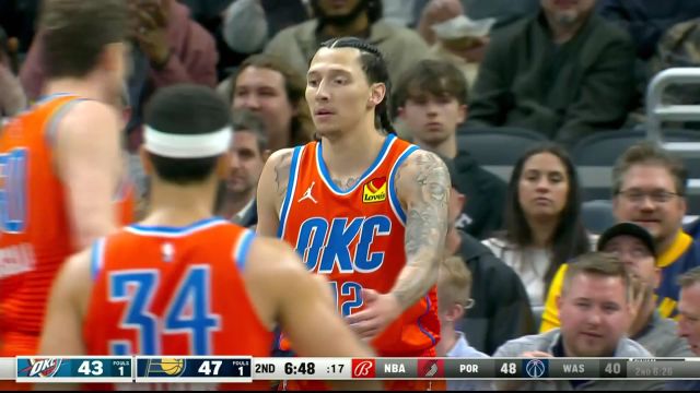 拼的就是胆大心细！沃特斯眼疾手快抢断后突破上篮造杀伤