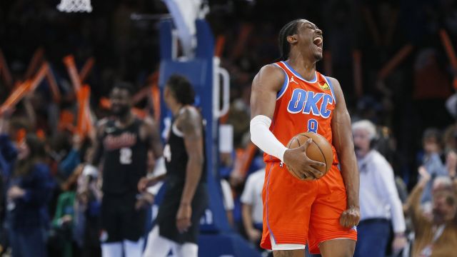 杰伦-威廉姆斯vs开拓者集锦 全场拿下19分4篮板关键中投绝杀开拓者