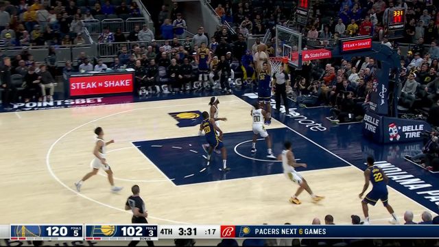 库明加眼疾手快送出助攻 戴维斯空切进场双臂暴扣