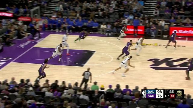 势必赢下比赛！ 哈达威延续手感上篮投篮样样有连得五分