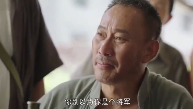 恶霸带记者找上门,甘将军霸气出面,讲的恶霸们哑口无言!