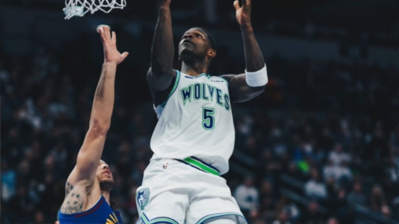 神仙打架!掘金狼队最后7分钟 约基奇连中关键球华子错失绝平