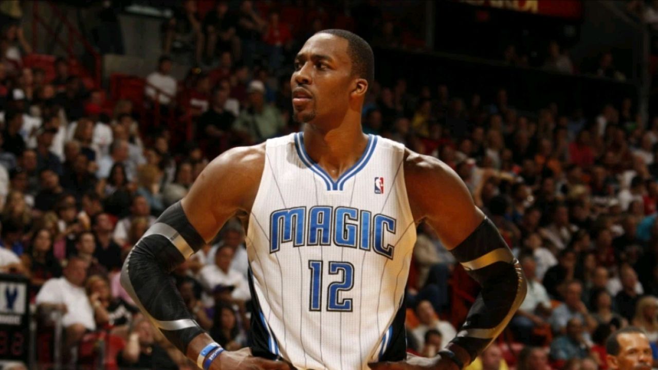 巅峰霍华德有多厉害?单核带队杀入总决赛,唯一单换詹皇的男人