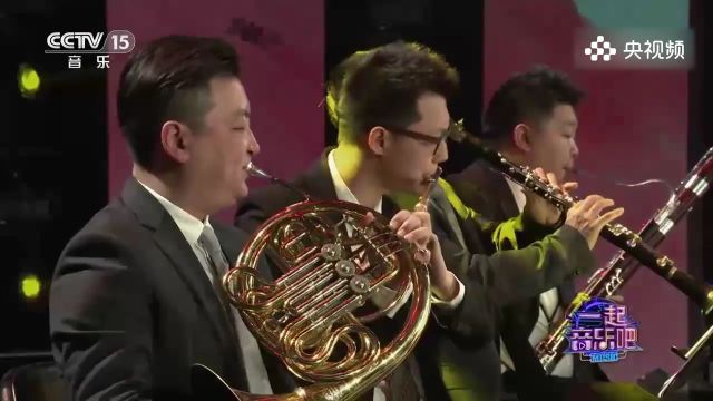 演奏《康康舞曲》欢快的歌曲,让人瞬间心情愉悦