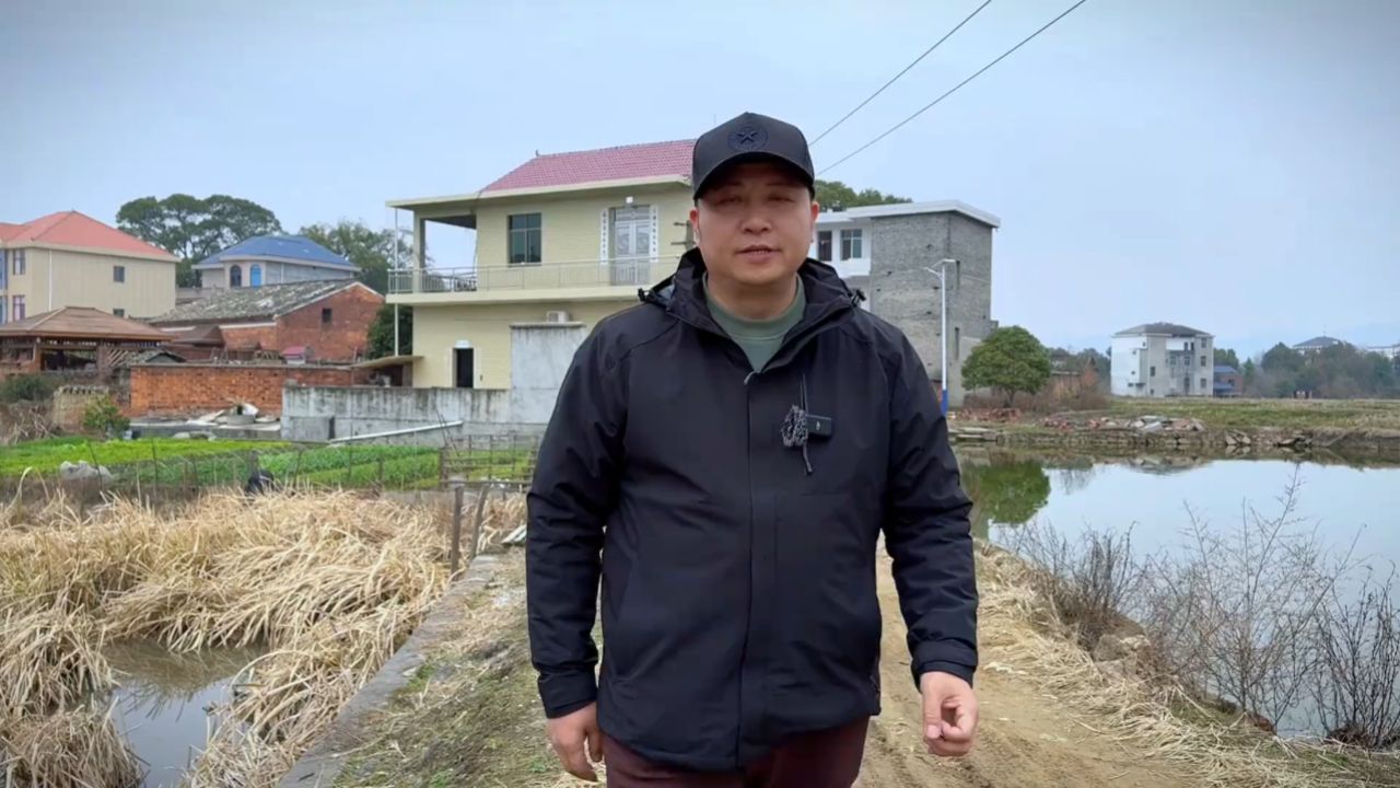 二哥二郎烧火,百合人参煮鸡,海哥带来长白山人参年货