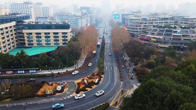 浙江杭州,上午11点28分,娃哈哈所在地上城区清泰街附近真实状况