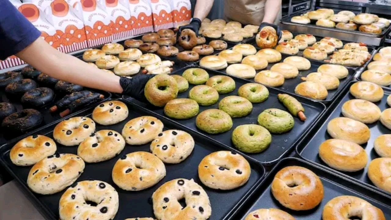 韩国面包店的百吉饼和百吉饼三明治