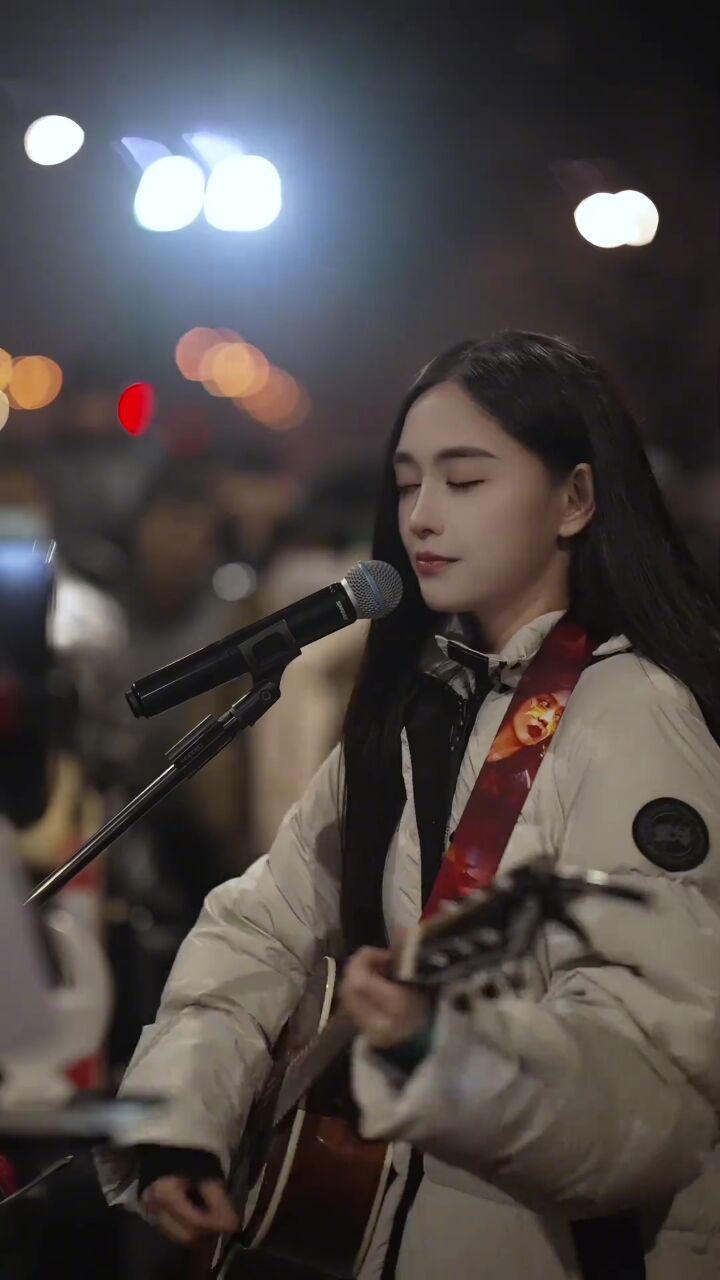 那些夏天就像青春一样回不来…#韩小九 #街头路演 #路演 #安河桥 #安