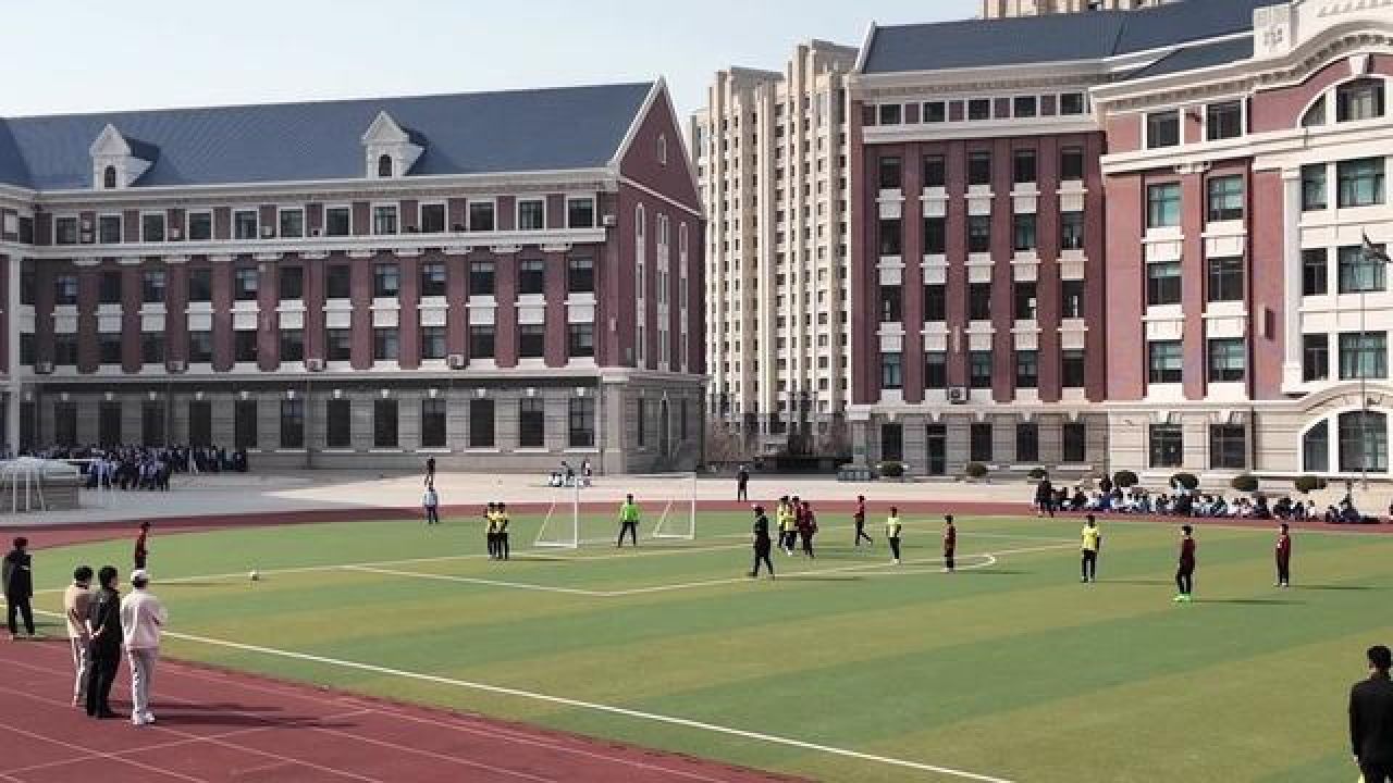 一年一度区长杯开始了,望海小学旗开得胜,保持现状,争取一站到底!