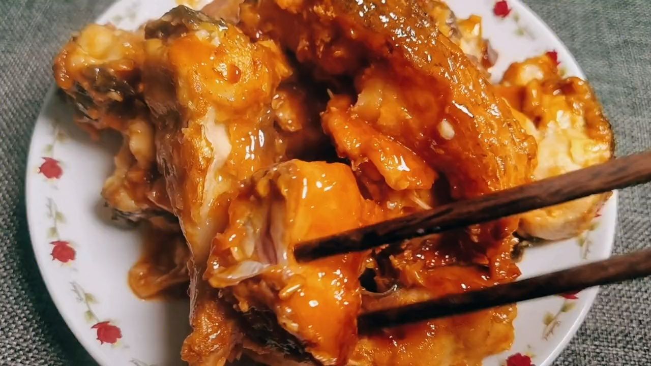 糖醋鱼不放醋不放糖,皮酥肉嫩,酸甜可口,酒店大厨干货分享!
