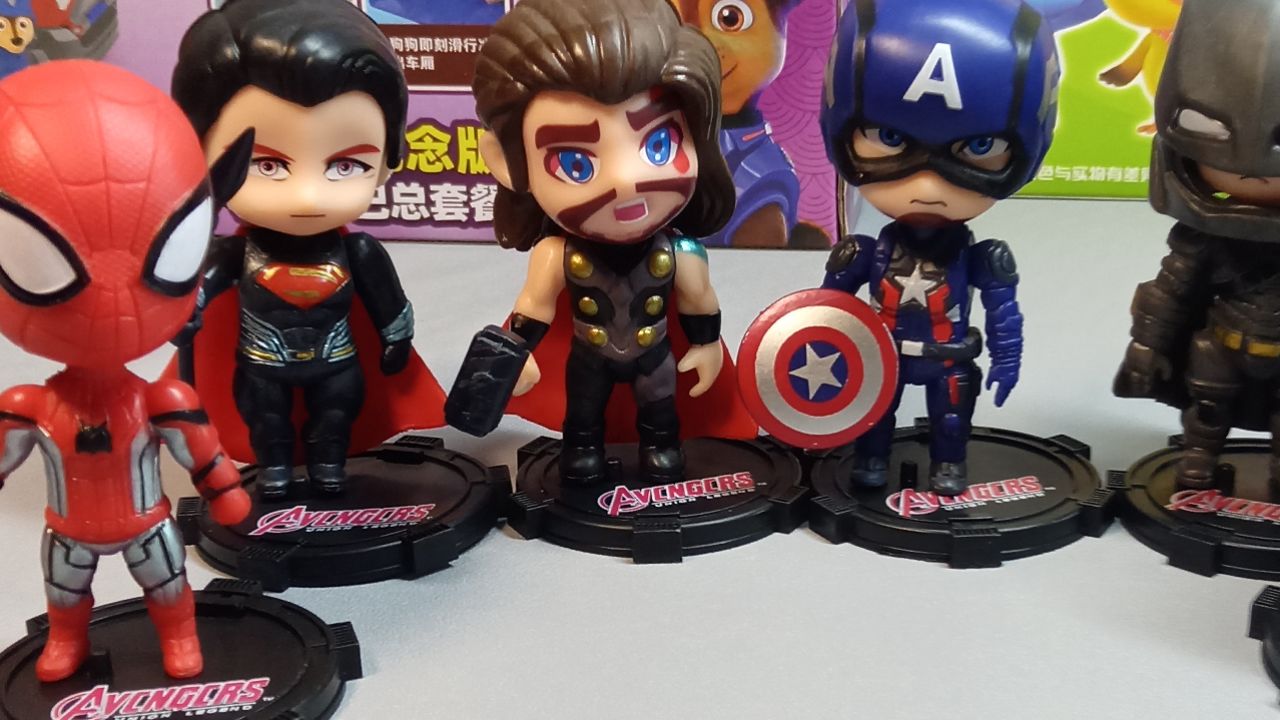 18复仇者联盟美国队长蜘蛛侠蝙蝠侠钢铁侠模型玩具视频