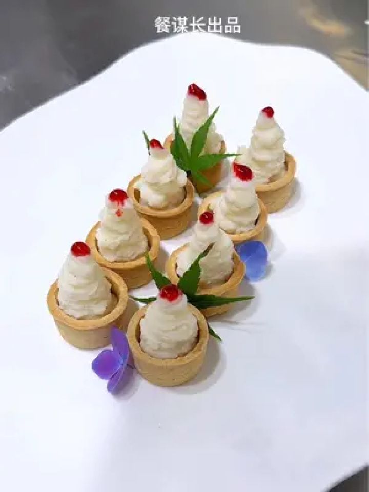 创作灵感 草莓酱山药也能摆成两出高大尚的造型很简单哦#冷菜 #摆烫