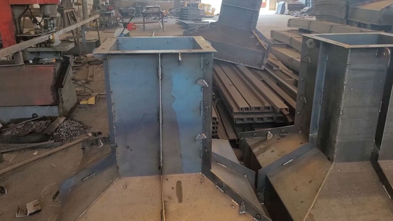 预制基础墩模具 源茂水泥墩柱钢模板