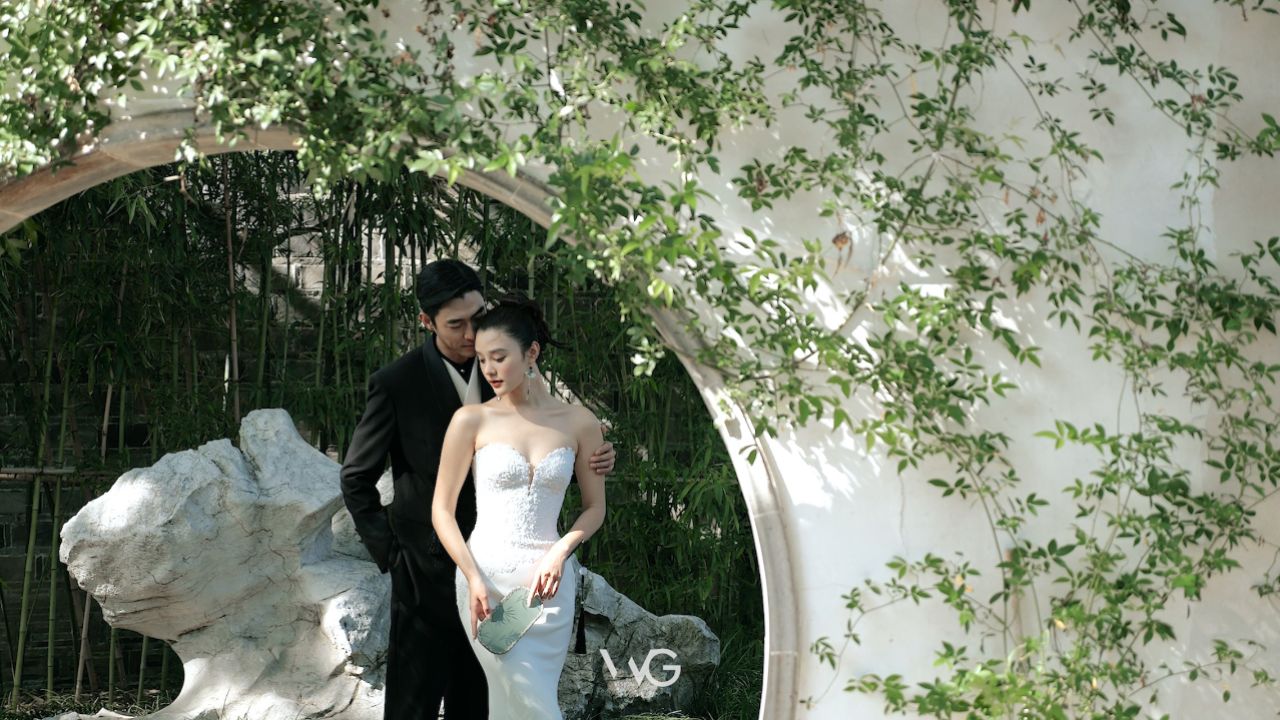 南京婚纱照推荐薇阁创影婚纱照外景「聆夏意」中式园林国风婚纱照值得