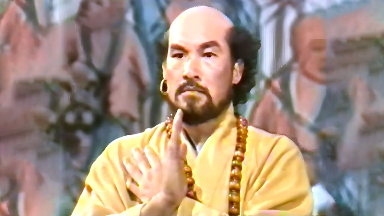 和尚渡江不坐船,直接脚踏一根芦苇轻松过江,原来是达摩祖师!