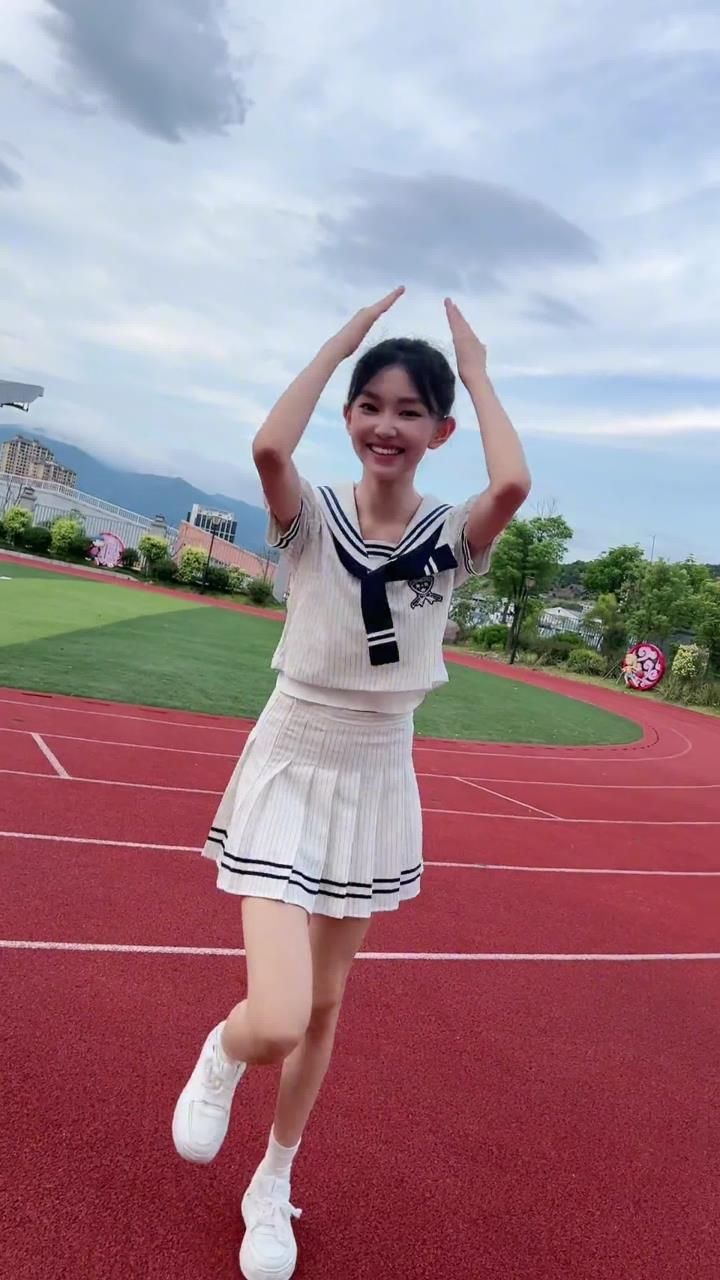 宋小睿#美女 #小熊庆祝舞#舞蹈#日常