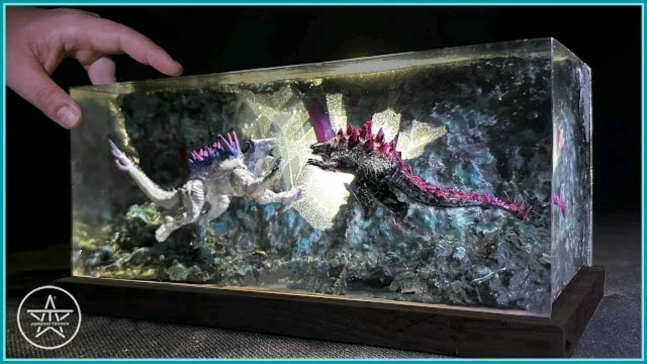 用黏土制作哥斯拉深海大战立体模型