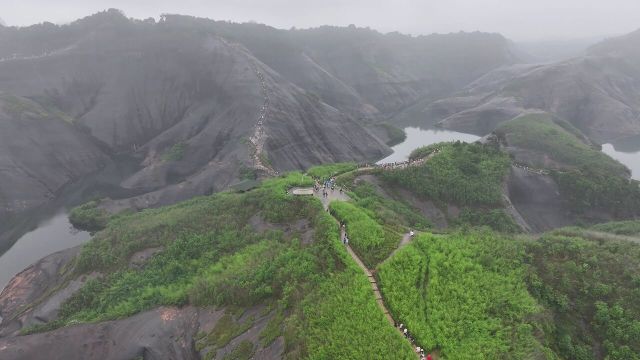 航拍湖南郴州高椅岭,雨后云雾朦胧宛如人间仙境