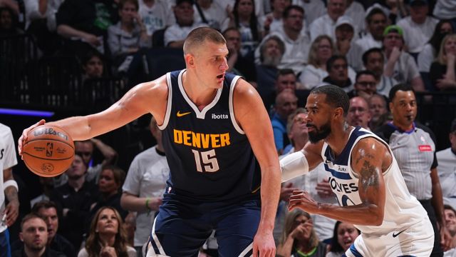 约基奇vs森林狼集锦 全场35+7+7+3全面发挥率队扳平大比分