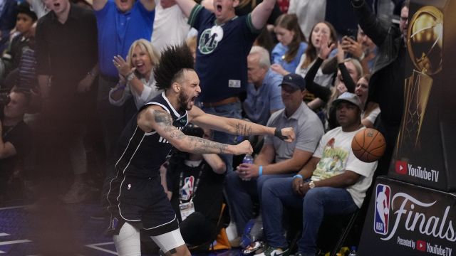 莱夫利vs凯尔特人集锦 得到11+12连续两场砍下两双