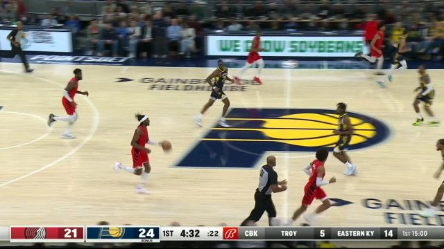 靠身体开路！格兰特单挑内史密斯强碾篮下打成2+1