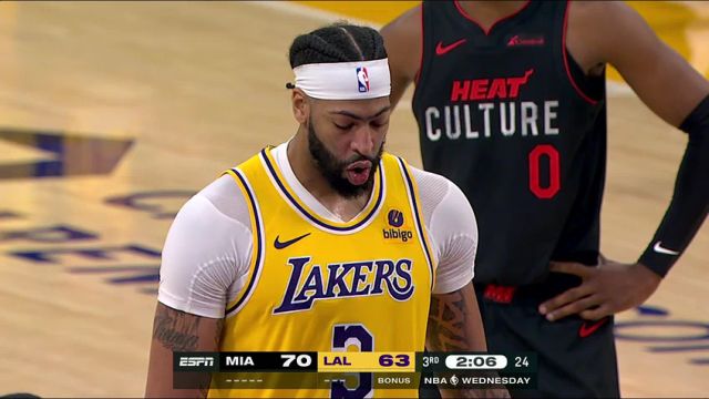 NBA常规赛：热火vs湖人第3节中文解说回放