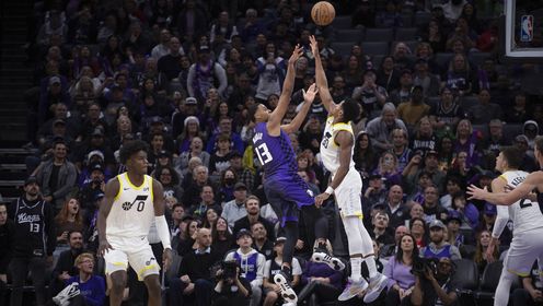 《NBA全场集锦》【纯享】爵士vs国王精华回放 穆雷12记三分砍47分国王大胜爵士