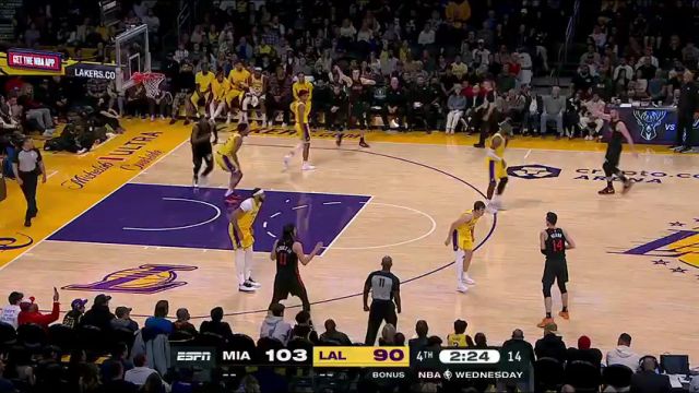 NBA常规赛：热火vs湖人第4节中文解说回放