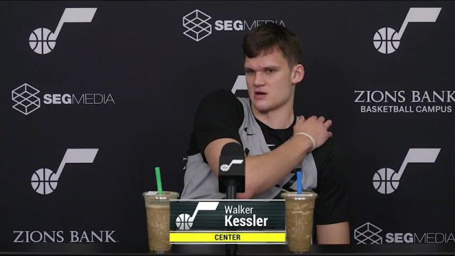 NBA常规赛：开拓者vs爵士第3节英文原声回放