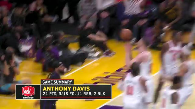 尼克斯vs湖人第3节英文原声回放