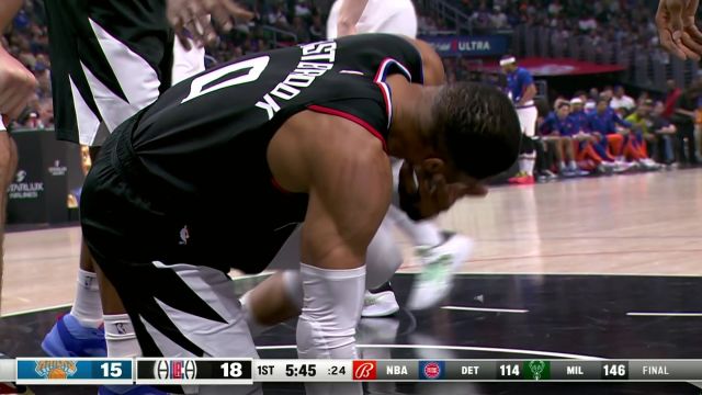 威少绝妙传球 祖巴茨吐饼