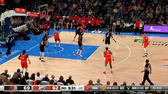 得分手拿把攥！ 亚历山大转身急停跳投稳稳命中