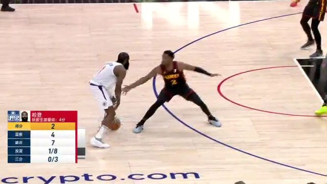 终于来了！哈登第八次出手方才拿到本场首分