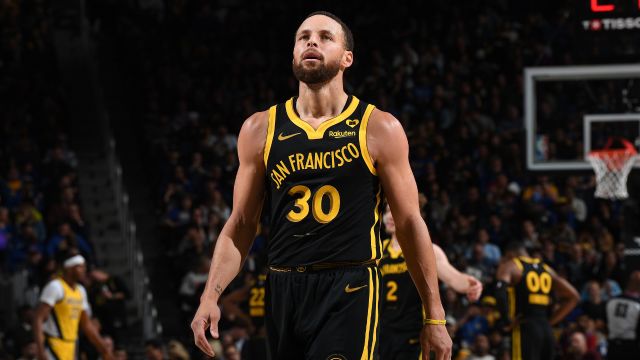 库里vs步行者集锦 砍下25+10独木难支苦吞败果