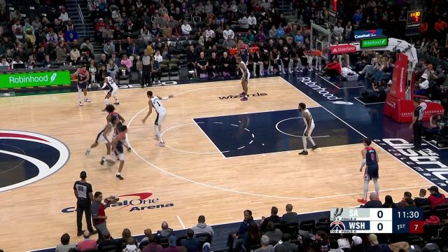 挑战你的天赋 巴格利强硬对抗挑战文班亚马丝毫不落下风