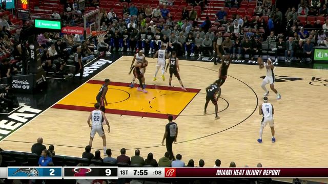 无可匹敌的力量！ 阿德巴约面对防守生拉硬拽依旧无所畏惧双手暴扣轰炸篮筐