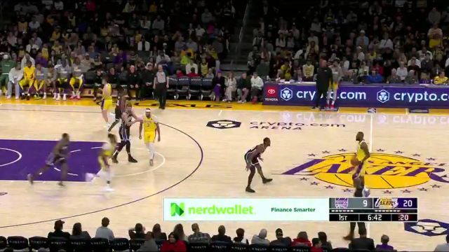 NBA常规赛：国王vs湖人第1节英文原声回放