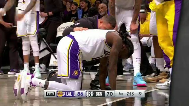 NBA常规赛：湖人vs篮网第3节英文原声回放