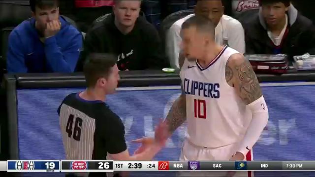 NBA常规赛：快船vs活塞第1节英文原声回放