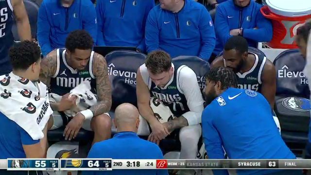 NBA常规赛：独行侠vs步行者第2节英文原声回放