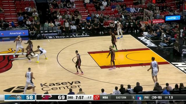 默契配合打穿防守 富尔茨妙传连线卡特空接炸筐