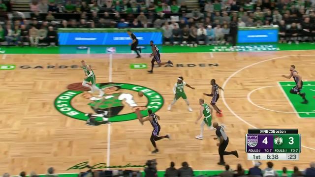 终于等到你！ 小萨接到穆雷妙传双手暴扣打破得分荒