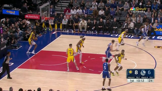 禁区之中连续发难 萨博尼斯篮下翻江倒海接连砍下4分