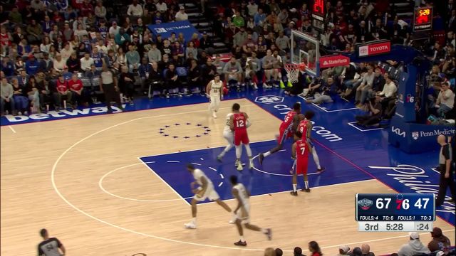 丝毫不给你们机会！ 英格拉姆节奏变换转身后仰稳稳命中