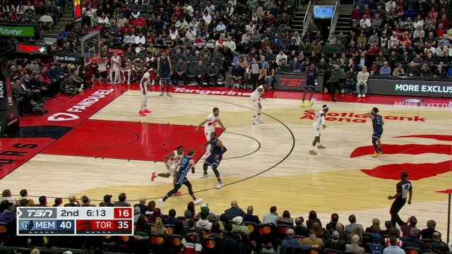 完全没有防守！阿尔达马空切篮下接吉尔亚德妙传暴扣轻取2分