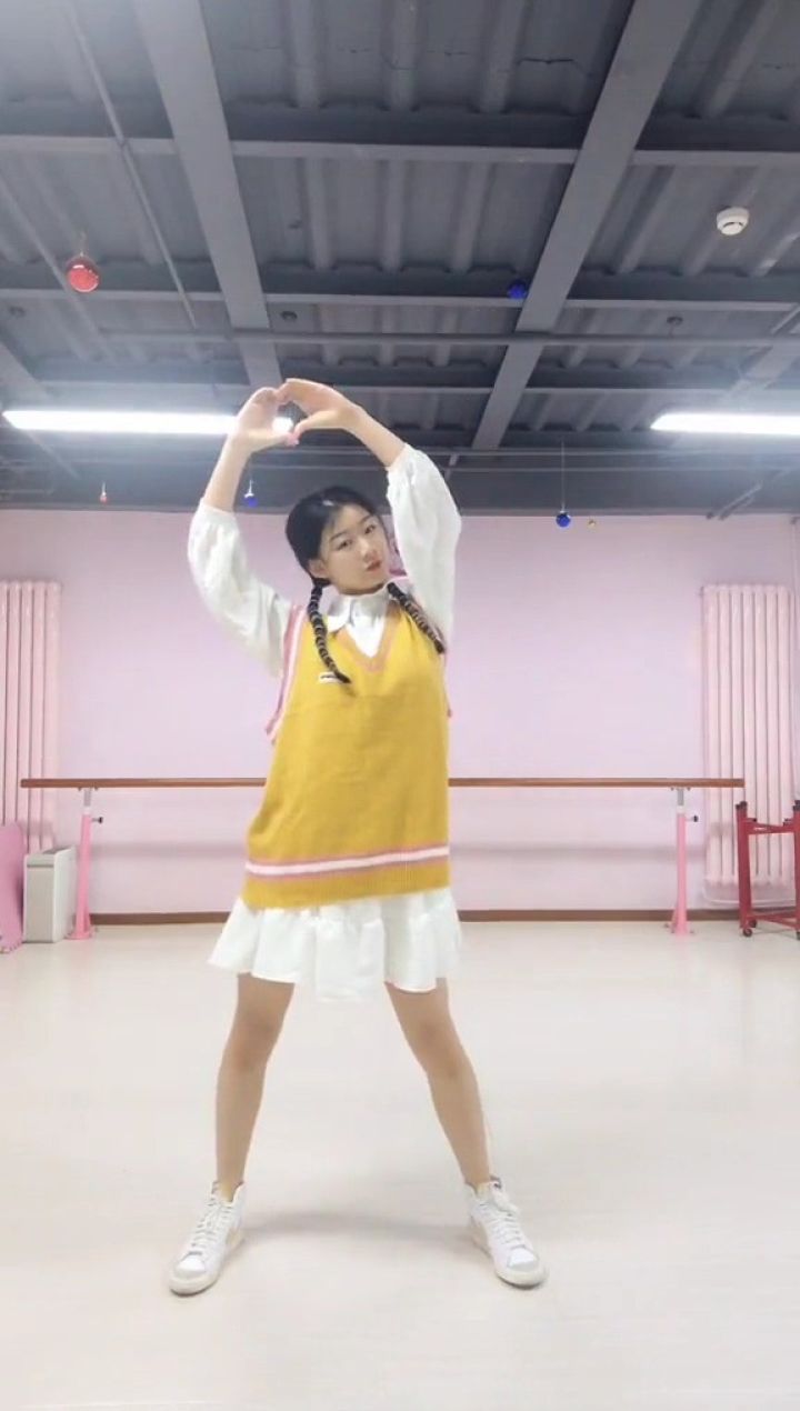 《爱的城堡》少儿舞蹈,适合单人小朋友表演!