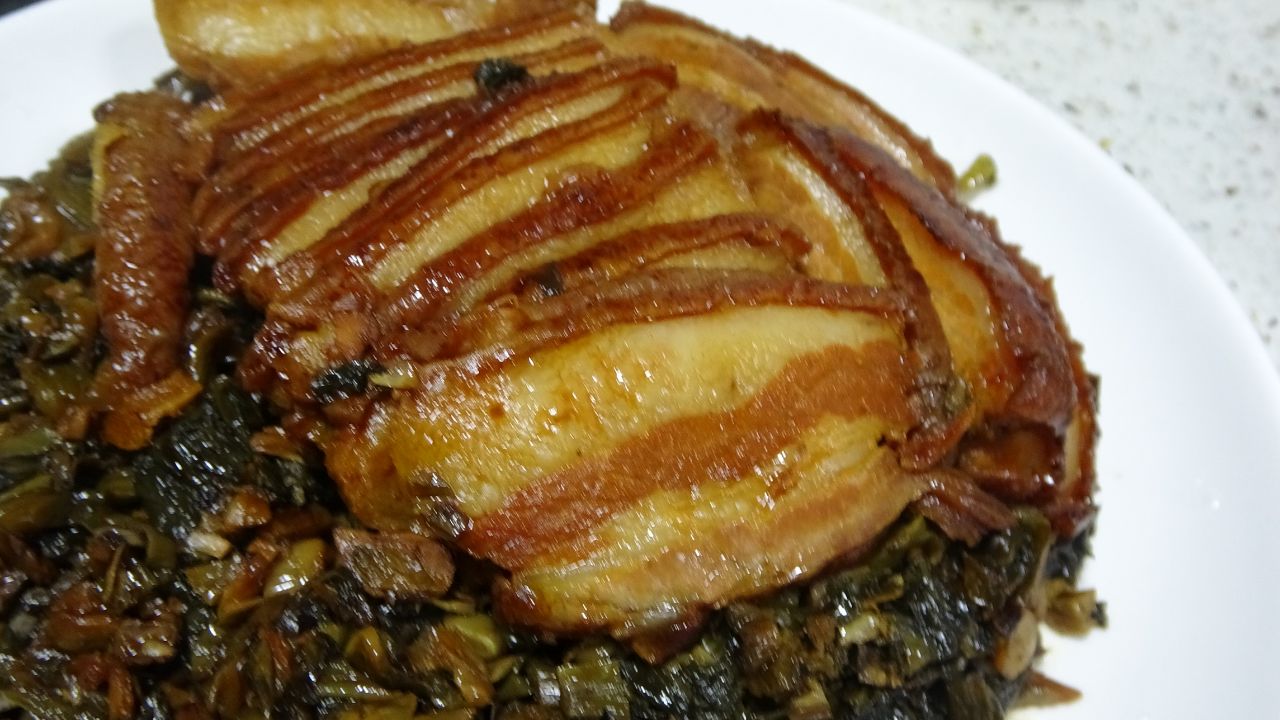 四川特色菜"烧白",皮糯肉香,好吃下饭,喜欢的要收藏哦