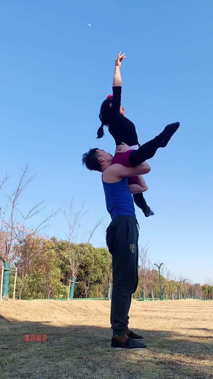 见过这样的 双人舞吗?