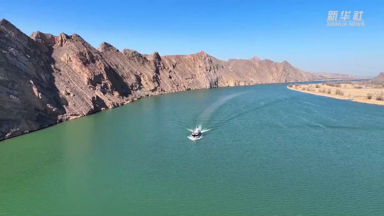 宁夏青铜峡:绿染黄河引客来